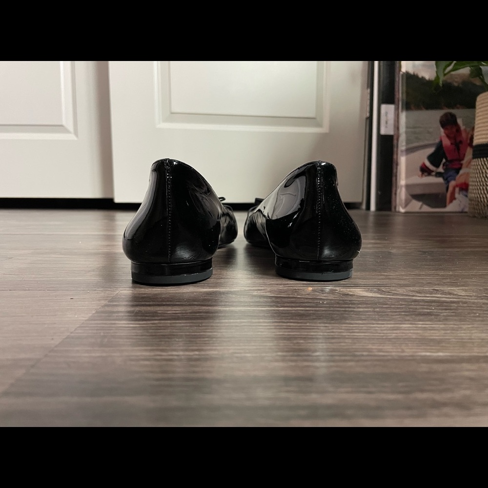 Ann Taylor pointed bow flats - Picture 2 of 7
